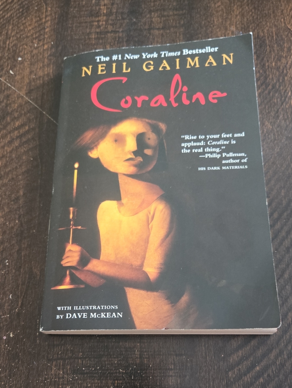 Coraline Paperback - Black & Red Cover